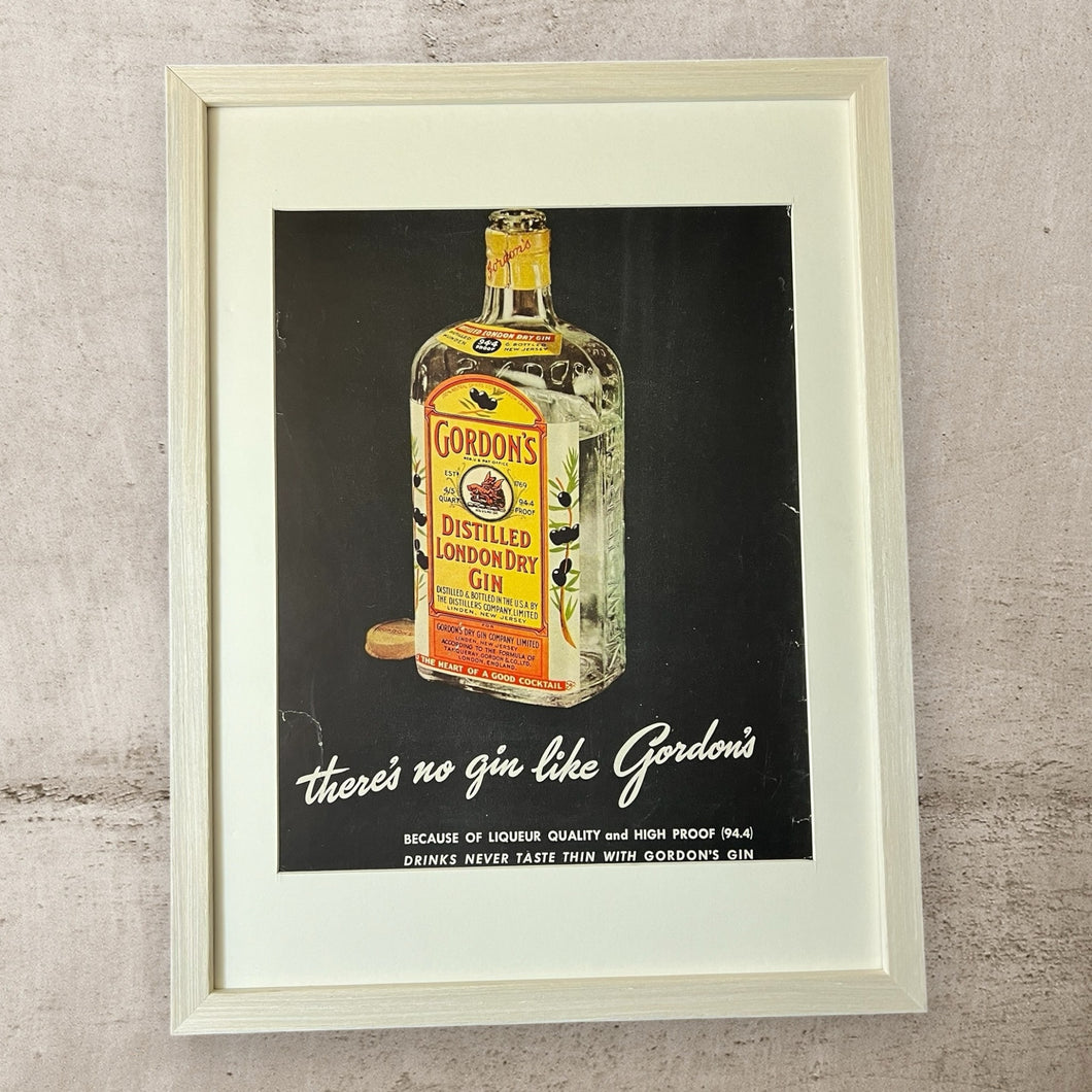 1943 Gordon's Distilled London Dry Gin